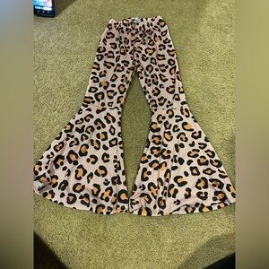 SHEIN Kids Animal Print Flared Pants